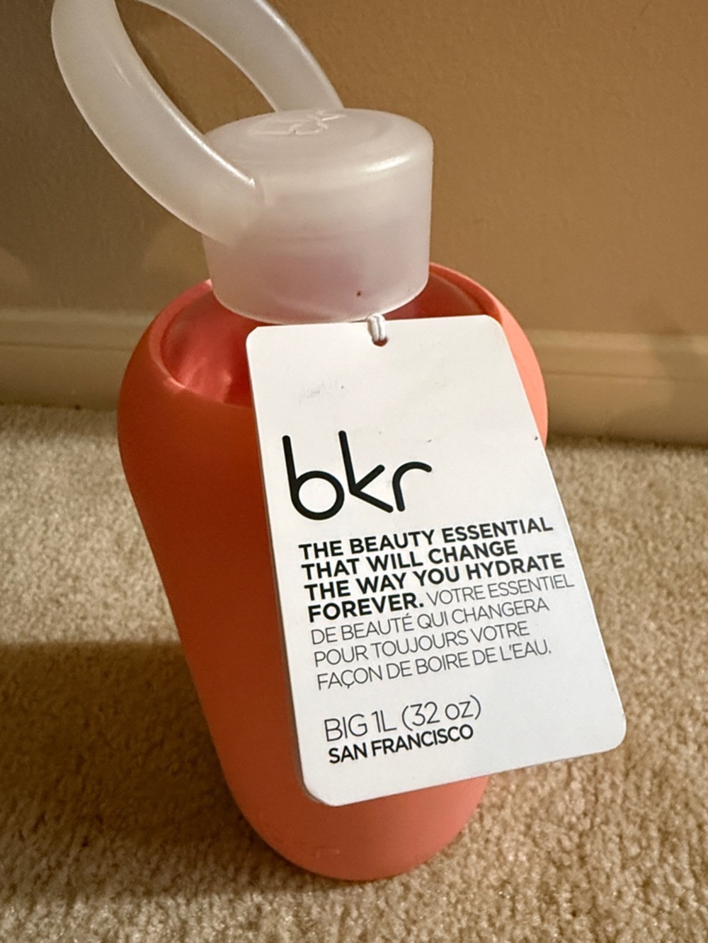 NWT bkr Silicone cover Big 1L Glass Bottle, Penelope- 32ounces